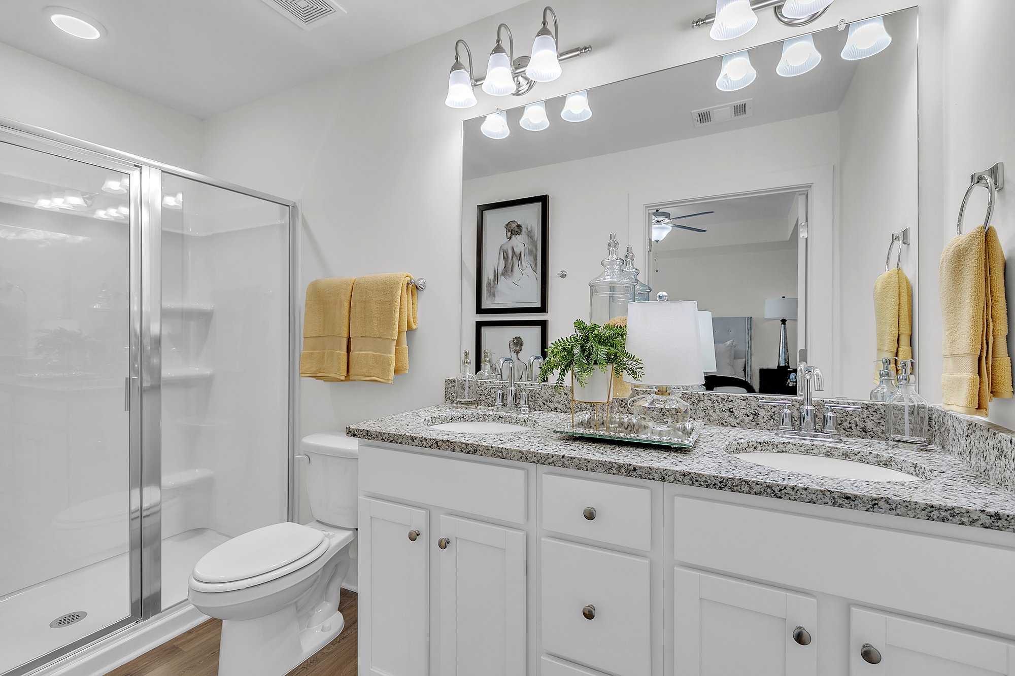 375_S_Port_Pkwy_Brunswick_GA_31523_USA-Bathroom-IMG_5150