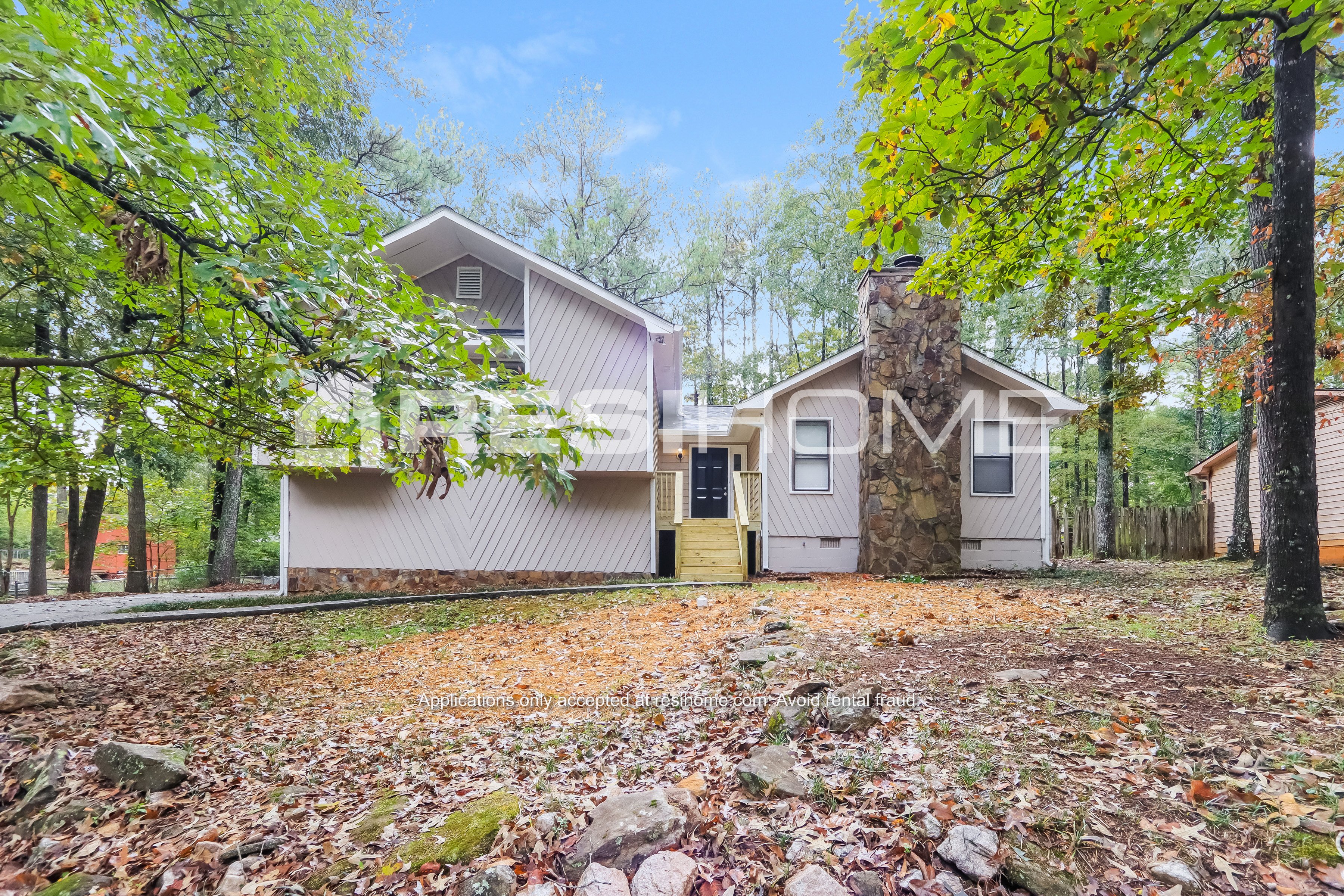 WM - Front View-13227175